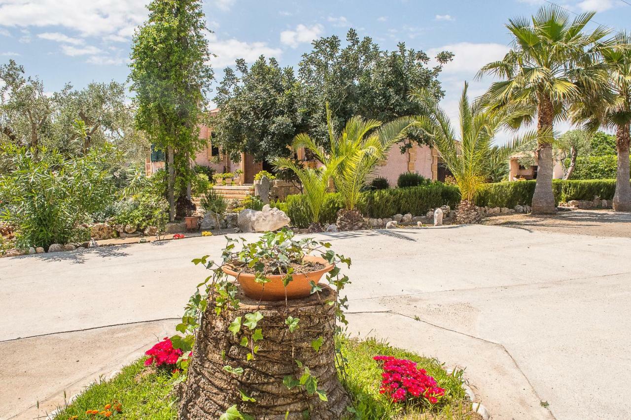 Villa Pula Vinas Country Villa 3 Bedrooms Pool And Fabulous Views Of The Pula Golf Course Near Son Servera Bagian luar foto